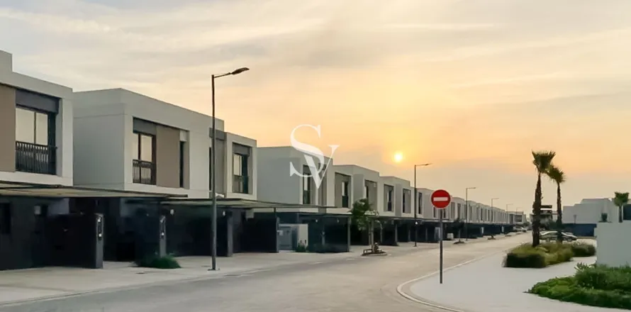 טאונהאוס ב Dubai South (Dubai World Central), Dubai, איחוד האמירויות 3 חדרי שינה, 174 מ"ר מספר 723023