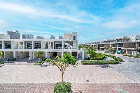 Townhouse in DAMAC Hills (Akoya by DAMAC), Dubai, UAE 3 bedrooms, 138 sq.m. № 723025 - photo 8