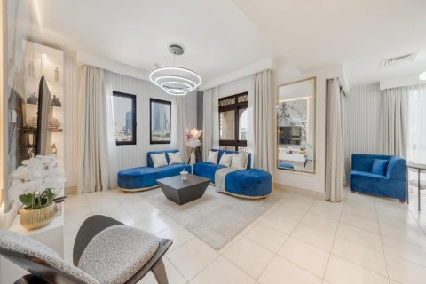 Apartment in Old Town, Dubai, UAE 2 bedrooms, 141 sq.m. № 613981 - photo 3