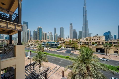 Apartment in Old Town, Dubai, UAE 2 bedrooms, 141 sq.m. № 613981 - photo 2