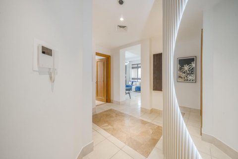 Apartment in Old Town, Dubai, UAE 2 bedrooms, 141 sq.m. № 613981 - photo 14