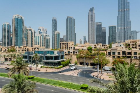 Apartment in Old Town, Dubai, UAE 2 bedrooms, 141 sq.m. № 613981 - photo 27