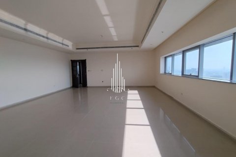 Al Mina, Abu Dhabi, संयुक्त अरब अमीरात में अपार्टमेंट, 3 बेडरूम, 213.7 वर्ग मीटर, संख्या 572849 - फ़ोटो 3