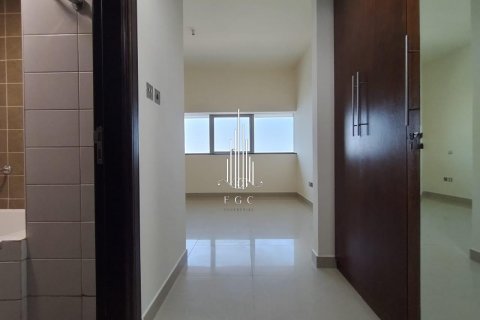 Apartman u Al Mina, Abu Dhabi, UAE 4 spavaćih soba, 306.6 m2 Br. 572848 - fotografija 24