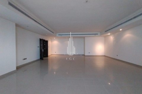 Apartman u Al Mina, Abu Dhabi, UAE 4 spavaćih soba, 306.6 m2 Br. 572848 - fotografija 1