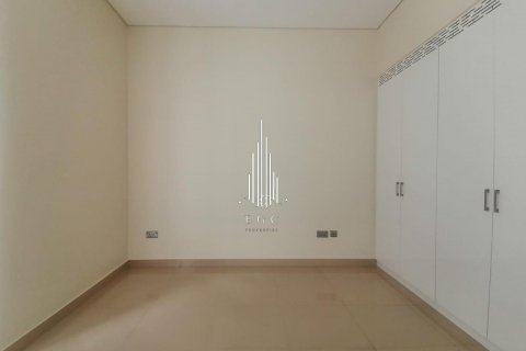 Üürile anda korter asukohaga Al Khalidiya, Abu Dhabi, AÜE: 3 magamistoaga, 235.8 m² Nr 572824 - pilt 8