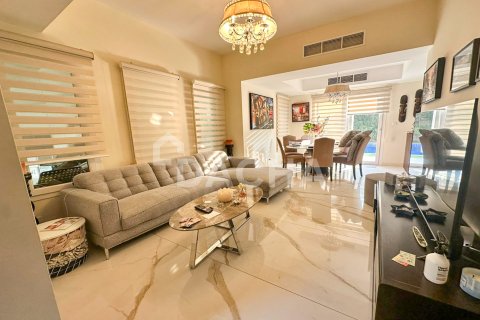 Villa in The Springs, Dubai, UAE 3 bedrooms, 459 sq.m. № 706987 - photo 3