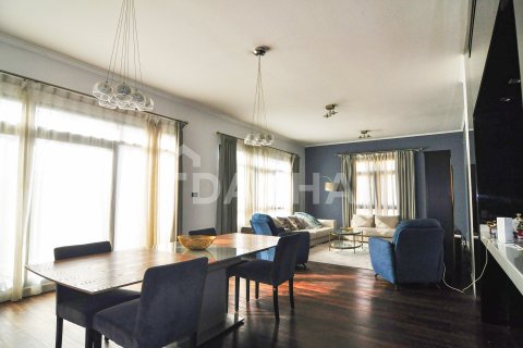 Apartamento en venta en Greens, Dubai, EAU 3 dormitorios, 192 m2 № 706991 - foto 2