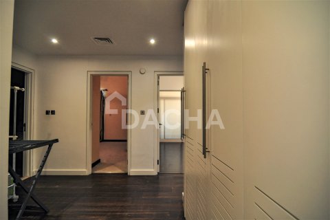 Apartamento en venta en Greens, Dubai, EAU 3 dormitorios, 192 m2 № 706991 - foto 12