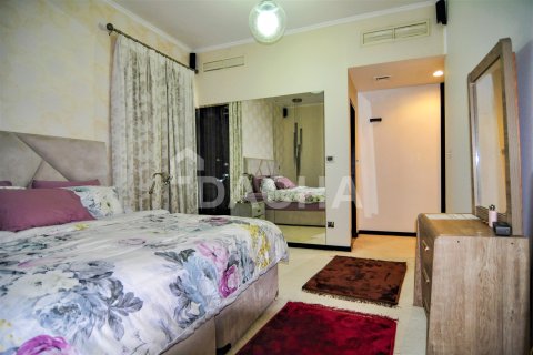 Apartamento en venta en Greens, Dubai, EAU 3 dormitorios, 192 m2 № 706991 - foto 21