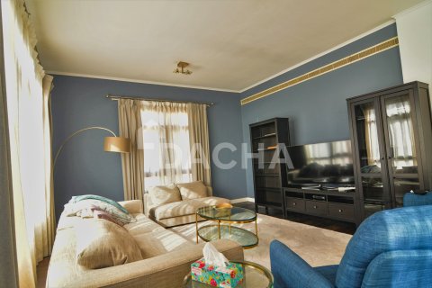 Apartamento en venta en Greens, Dubai, EAU 3 dormitorios, 192 m2 № 706991 - foto 10
