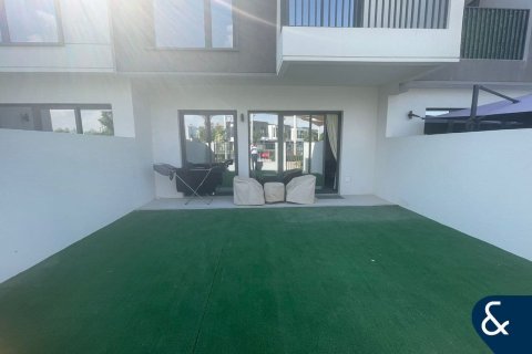 Снять в аренду виллу в Dubai South (Dubai World Central), Дубай, ОАЭ 3 спальни, 140м2, № 685192 - фото 5