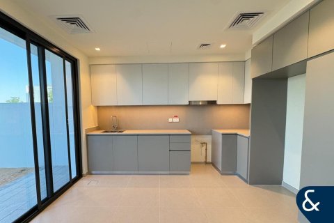 Снять в аренду виллу в Dubai South (Dubai World Central), Дубай, ОАЭ 3 спальни, 140м2, № 685192 - фото 3