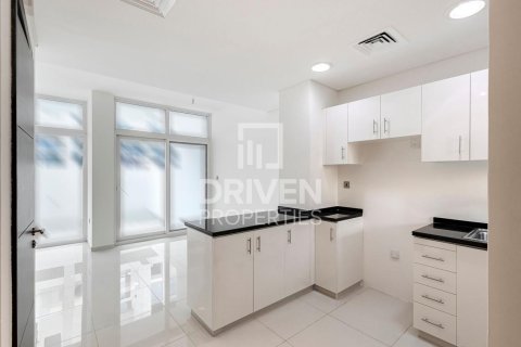 Villetta a schiera in vendita a Dubai, EAU 3 camere da letto, 112.23 mq. № 744617 - foto 2
