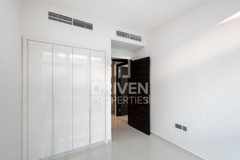 Villetta a schiera in vendita a Dubai, EAU 3 camere da letto, 112.23 mq. № 744617 - foto 8