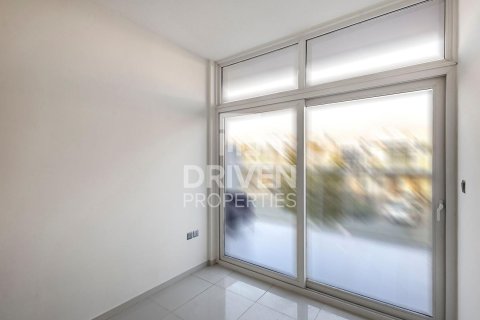 Villetta a schiera in vendita a Dubai, EAU 3 camere da letto, 112.23 mq. № 744617 - foto 6