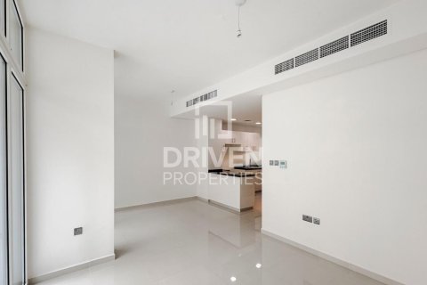 Villetta a schiera in vendita a Dubai, EAU 3 camere da letto, 112.23 mq. № 744617 - foto 3