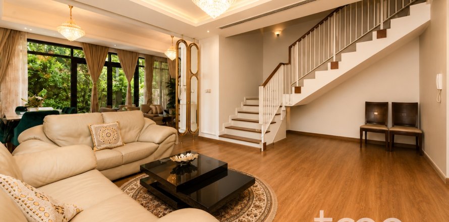 טאונהאוס ב DAMAC Hills (Akoya by DAMAC), Dubai, איחוד האמירויות 3 חדרי שינה, 335.1 מ"ר מספר 753658