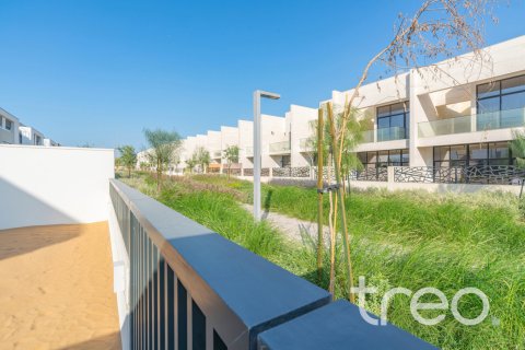 Al Furjan, Dubai, UAE의 판매용 타운하우스 침실 3개, 260.78제곱미터 번호 753659 - 사진 8
