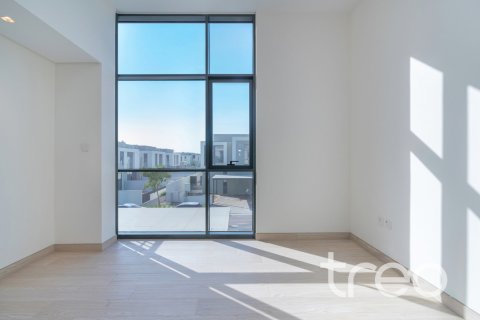 Al Furjan, Dubai, UAE의 판매용 타운하우스 침실 3개, 260.78제곱미터 번호 753659 - 사진 4