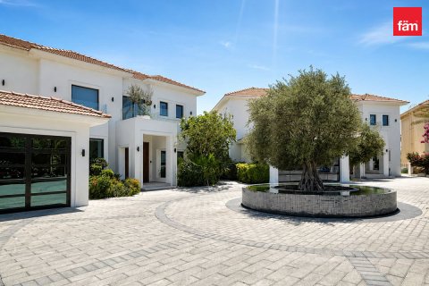 Vilë në Jumeirah Islands, Dubai, Emiratet e Bashkuara Arabe 7 dhoma gjumi, 987.3 m2. № 760750 - Foto 23