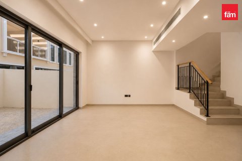 Townhouse in Dubai, UAE 4 bedrooms, 144 sq.m. № 760753