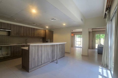 Kamienica na sprzedaż w Ras Al Khaimah, ZEA 3 sypialnie, 302 mkw., nr 734584 - zdjęcie 7