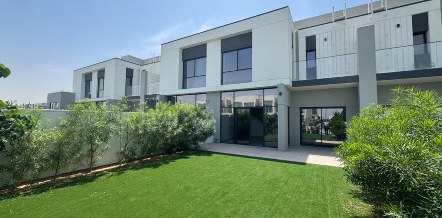 Maison de ville à Al Furjan, Dubai, EAU: 4 chambres, 357 m2 № 721018