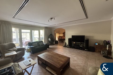 Σπίτι σε Dubai Investment Park, ΗΑΕ 3 υπνοδωμάτια, 375 τ.μ. Αρ. 688899 - φωτογραφία 2