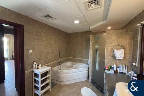 Σπίτι σε Dubai Investment Park, ΗΑΕ 3 υπνοδωμάτια, 375 τ.μ. Αρ. 688899 - φωτογραφία 11