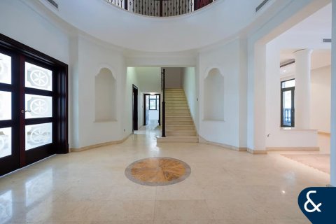 Снять в аренду виллу в Пальма Джумейра, Дубай, ОАЭ 6 спален, 650м2, № 688918 - фото 4