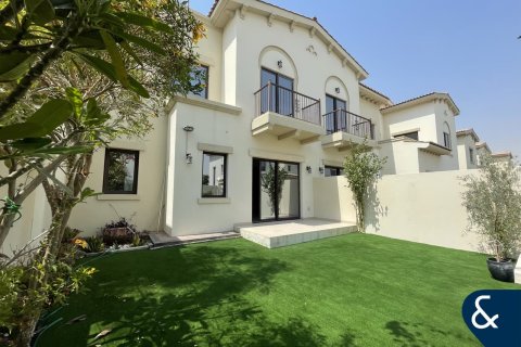 Villa a Reem, Dubai, EAU 3 camere da letto, 190 mq. № 688900
