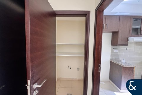 Villa para arrendamento em Reem, Dubai, EAU 3 quartos, 190 m2 № 688900 - foto 5