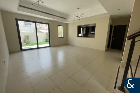 Villa para arrendamento em Reem, Dubai, EAU 3 quartos, 190 m2 № 688900 - foto 2