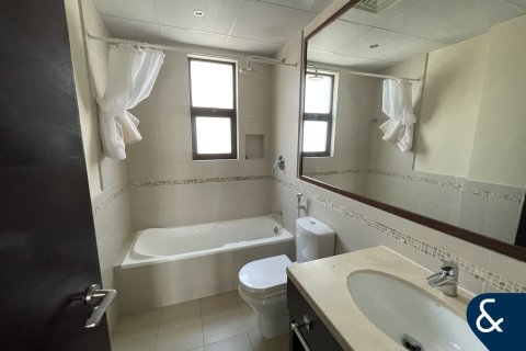 Villa para arrendamento em Reem, Dubai, EAU 3 quartos, 190 m2 № 688900 - foto 8