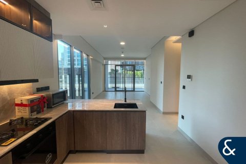 Business Bay、Dubai、UAE にあるマンション販売中 2ベッドルーム、120 m2、No688921 - 写真 1