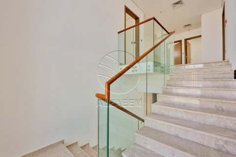 Huvila Yas Island, Abu Dhabi, Arabiemiraatit 4 makuuhuonetta, 600 m2 № 615340 - kuva 23