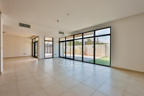 Huvila Yas Island, Abu Dhabi, Arabiemiraatit 4 makuuhuonetta, 600 m2 № 615340 - kuva 4
