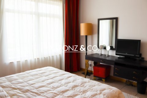 Huoneisto Palm Jumeirah, Dubai, Arabiemiraatit 3 makuuhuonetta, 206 m2 № 690776 - kuva 15