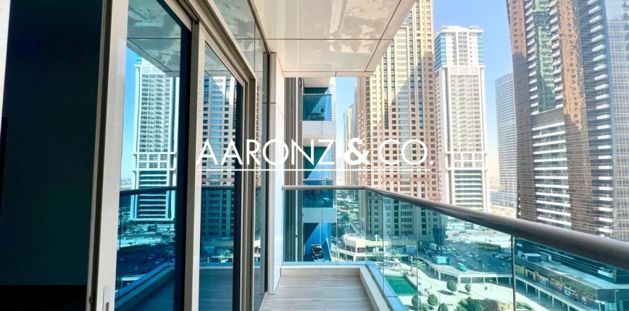 Huoneisto Jumeirah Lake Towers, Dubai, Arabiemiraatit 1 makuuhuone, 70 m2 № 690773