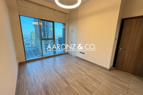 Huoneisto Jumeirah Lake Towers, Dubai, Arabiemiraatit 1 makuuhuone, 70 m2 № 690773 - kuva 3