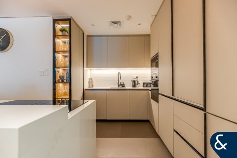 Lägenhet till försäljning i Dubai Marina, Dubai, UAE 2 sovrum, 133 kvm Nr. 667821 - fotografi 5