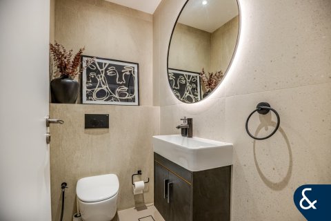 Lägenhet till försäljning i Dubai Marina, Dubai, UAE 2 sovrum, 133 kvm Nr. 667821 - fotografi 13