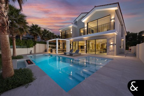 Villa te koop in Jumeirah Golf Estates, Dubai, VAE 7 slaapkamers, 1034 vr.m., nr 667822 - foto 1
