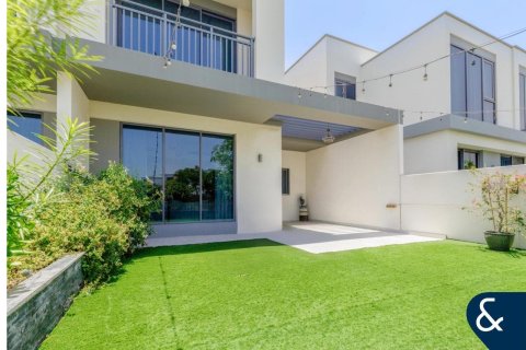 Vila u gradu Dubai Hills Estate, Dubai, UAE 3 spavaće sobe, 207 m2 Br. 667823 - Slika 2