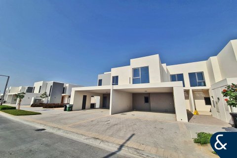 Vila u gradu Dubai Hills Estate, Dubai, UAE 3 spavaće sobe, 207 m2 Br. 667823 - Slika 3
