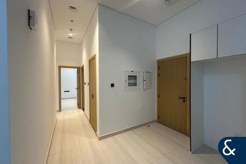 شقة للإيجار في الخليج التجاري، دبي، الإمارات العربية المتحدة 3 غرفة نوم ، 137 متر مربع ، رقم 667892 - صورة 2