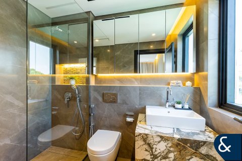 Vilë në Jumeirah Golf Estates, Dubai, Emiratet e Bashkuara Arabe 5 dhoma gjumi, 742 m2. № 667889 - Foto 12