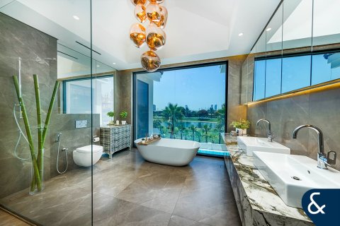 Vilë në Jumeirah Golf Estates, Dubai, Emiratet e Bashkuara Arabe 5 dhoma gjumi, 742 m2. № 667889 - Foto 15