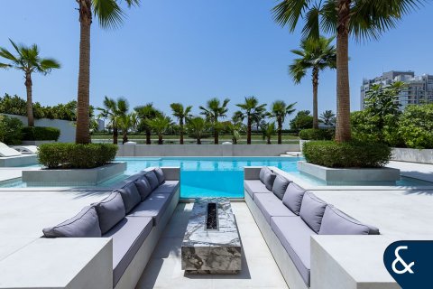 Vilë në Jumeirah Golf Estates, Dubai, Emiratet e Bashkuara Arabe 5 dhoma gjumi, 742 m2. № 667889 - Foto 1